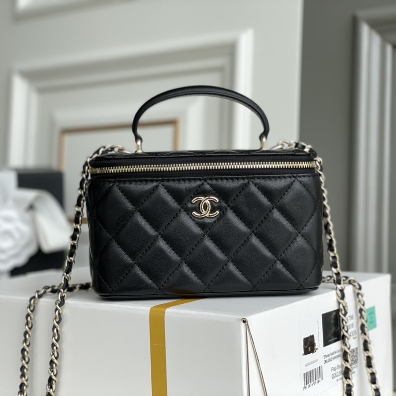 Chanel Cosmetic Bags - Click Image to Close